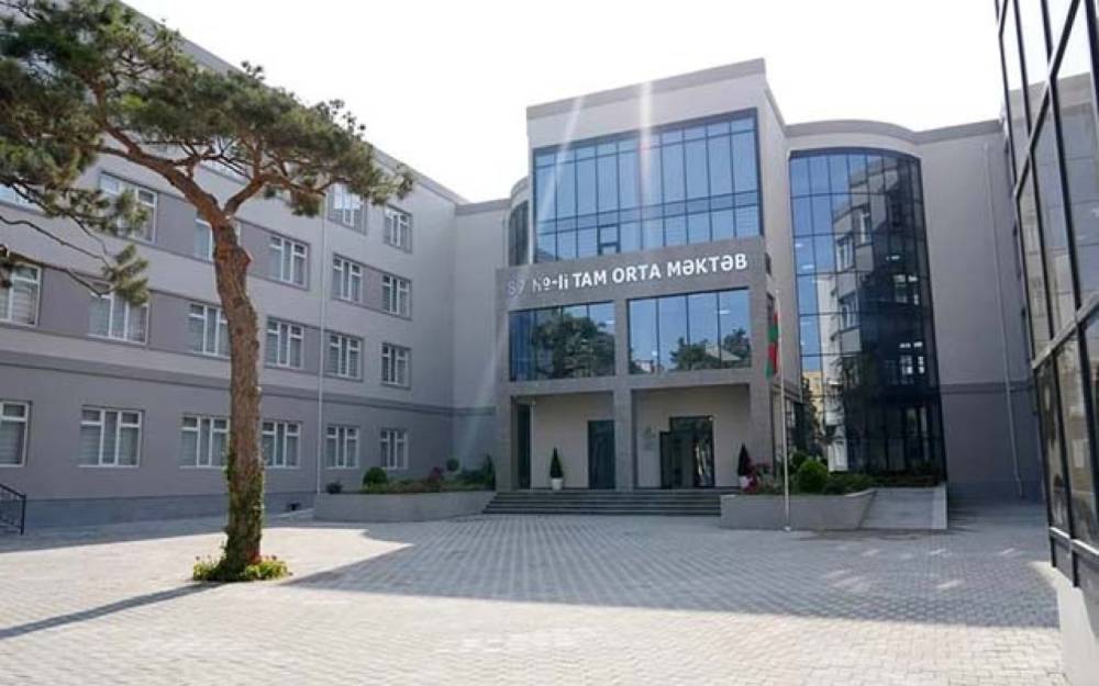 Suraxanıda məktəbdə dərs dayandırılıb? - AÇIQLAMA