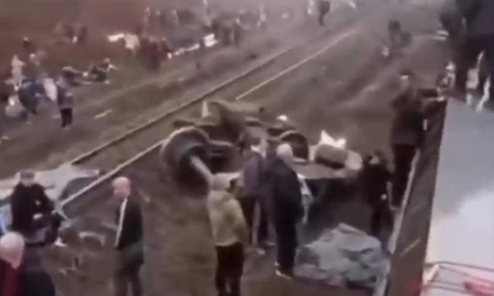 Rusiyada qatarın relsdən çıxması nəticəsində xəsarət alanların sayı artıb - VİDEO