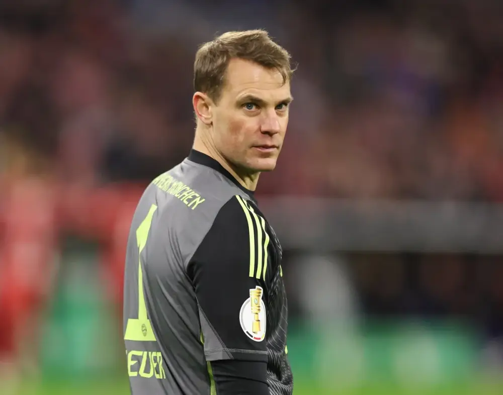 Manuel Noyer Çempionlar Liqasında Lionel Messinin rekordunu təkrarlayıb