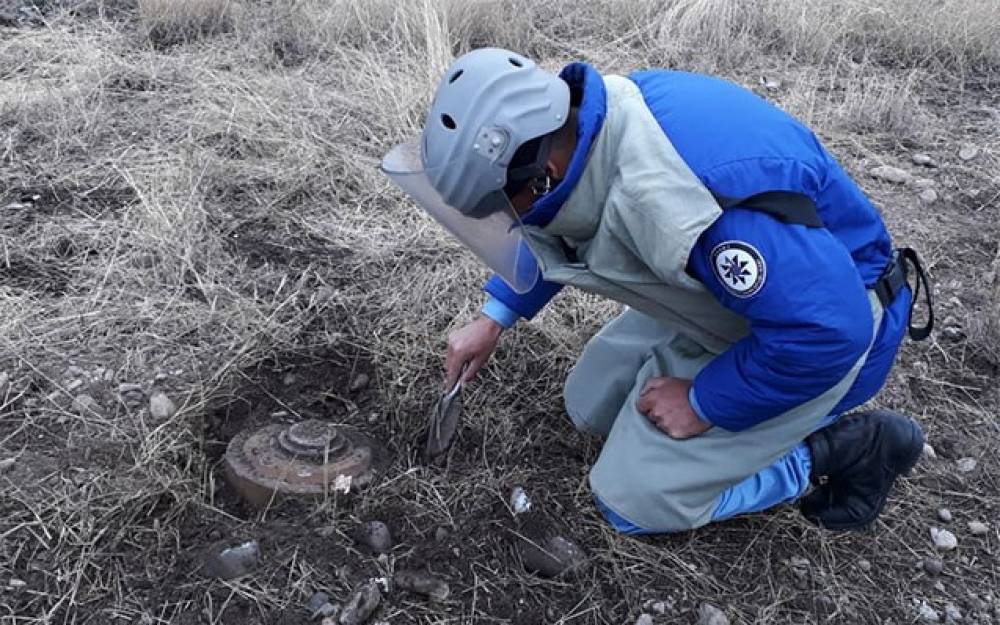 Həlak olmuş iki minatəmizləyənin ailə üzvlərinə Prezident təqaüdü təyin edildi