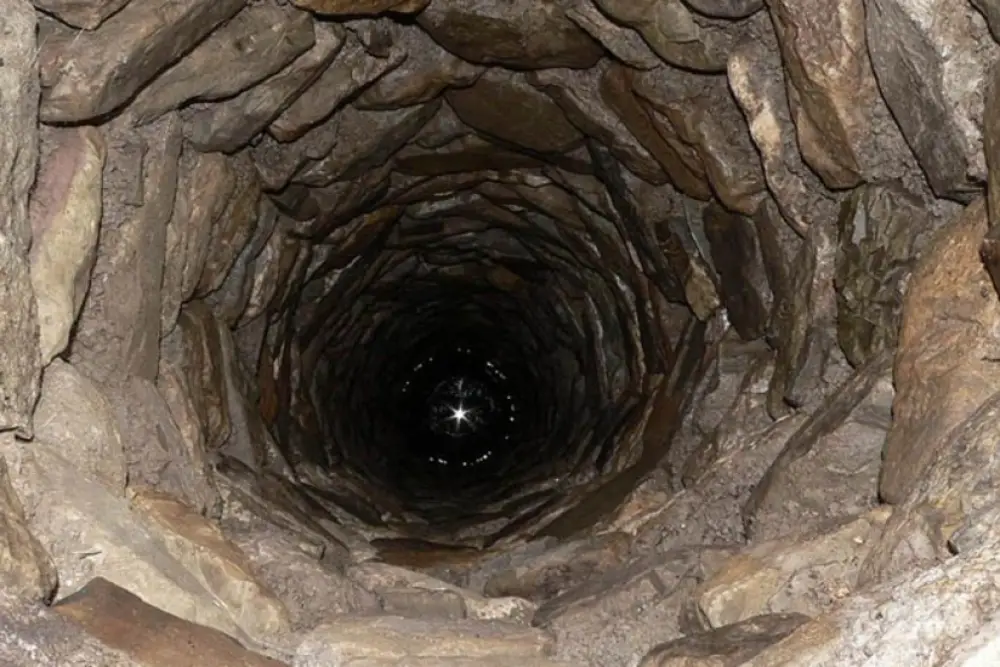 Hövsanda quyuya yıxılan şəxs xilas edilib