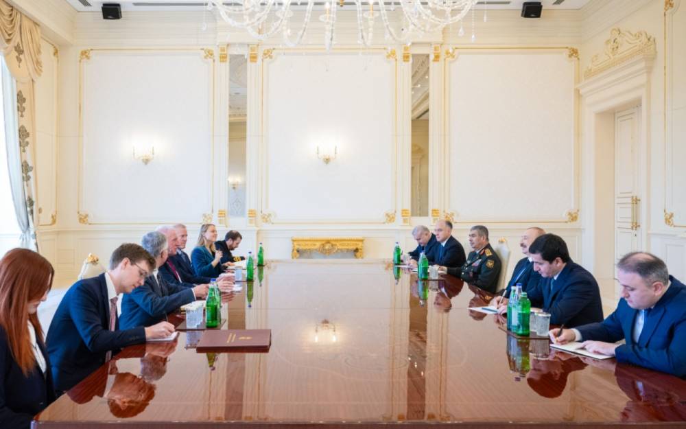 Prezident Birləşmiş Krallığın müdafiə üzrə dövlət nazirini qəbul etdi - FOTOLAR