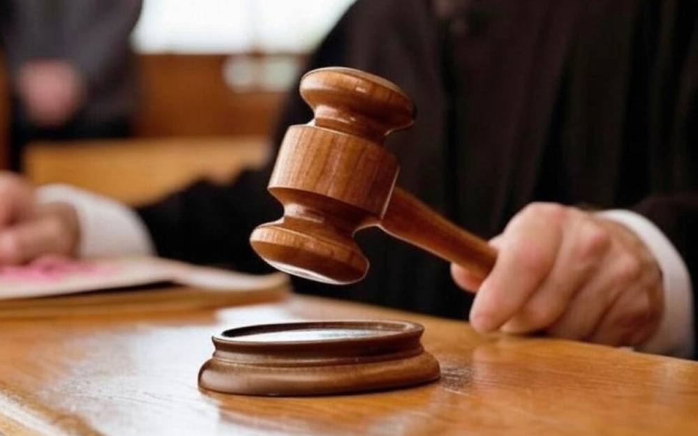 Bu hakimin fəaliyyətinə xitam verildi