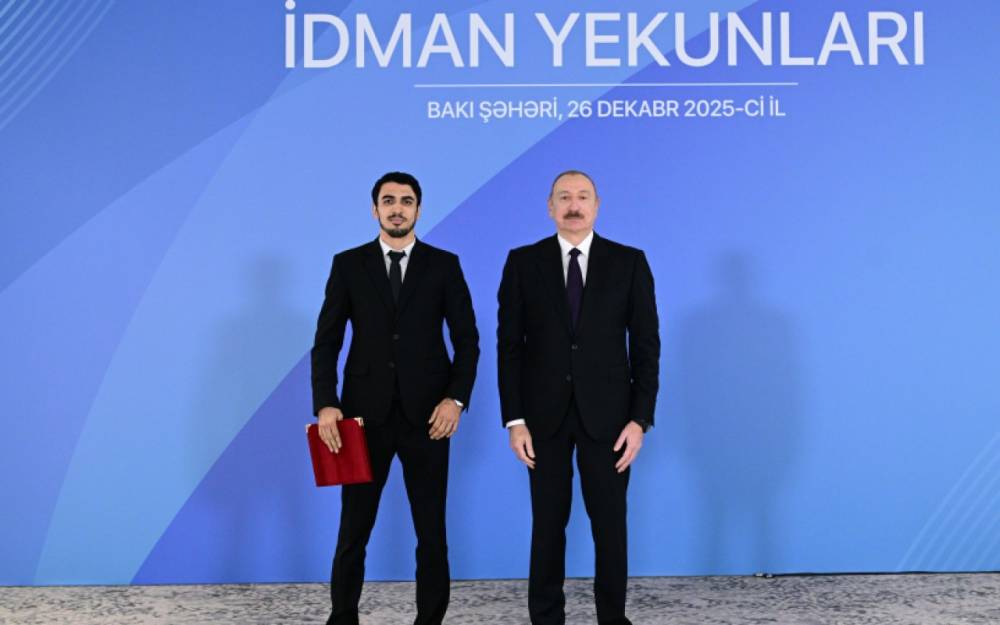 Prezident bu idmançılara ev verdi - FOTOLAR