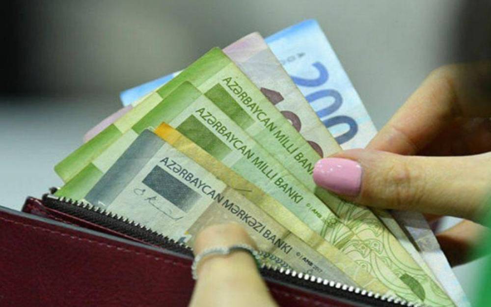 Bakıda orta aylıq əməkhaqqı artıb