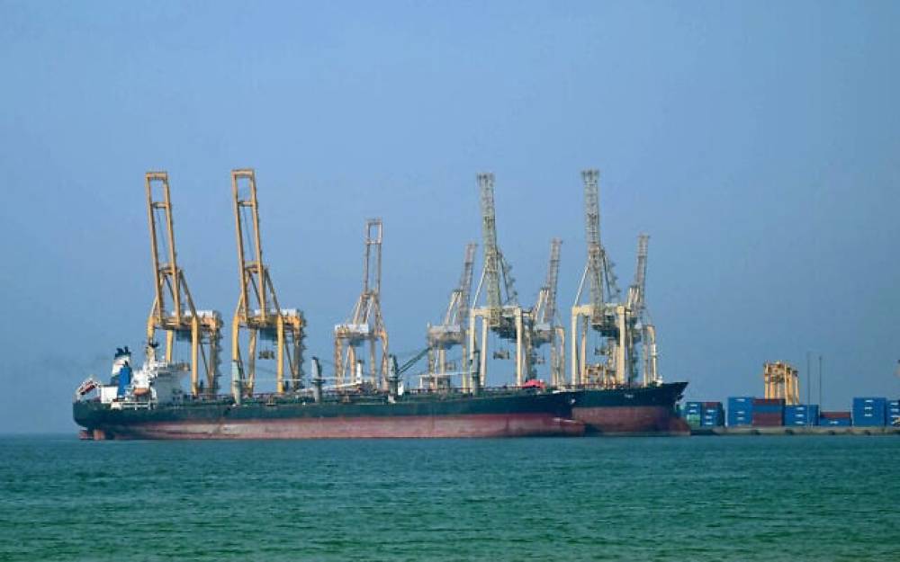 İran İnqilab Keşikçiləri Körfəzdə xarici ekipajlı neft tankerini ələ keçirdi