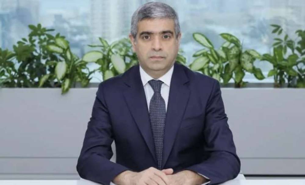 Nazir onu işdən çıxardı - FOTO