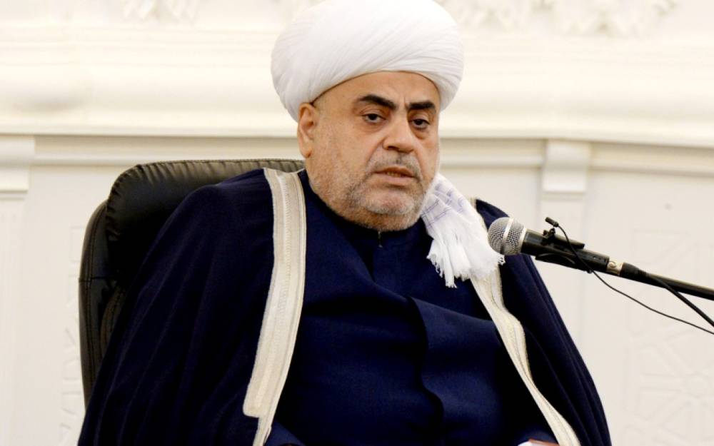 Şeyxin oğlu işdən çıxarıldı 