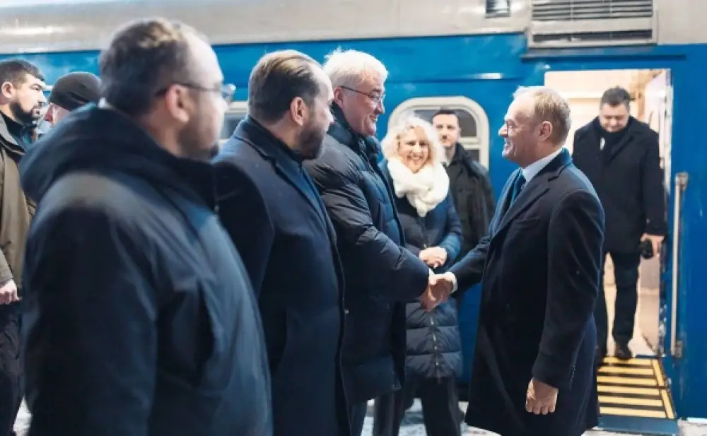 Polşanın baş naziri Kiyevdədir 