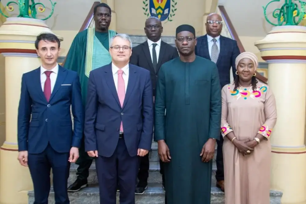 Bakı ilə Dakar arasında əlaqələrin aktivləşdirilməsi müzakirə olunub