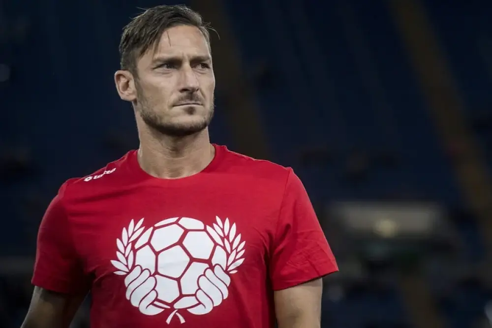 Françesko Totti "Roma"ya qayıtmaq ehtimalını təsdiqləyib