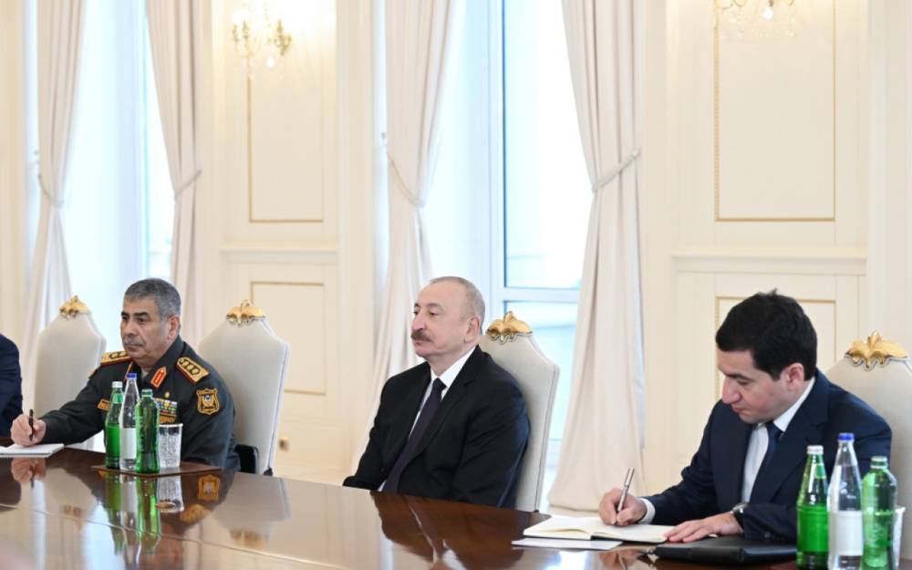 Prezident İranın müdafiə nazirini qəbul etdi - FOTOLAR