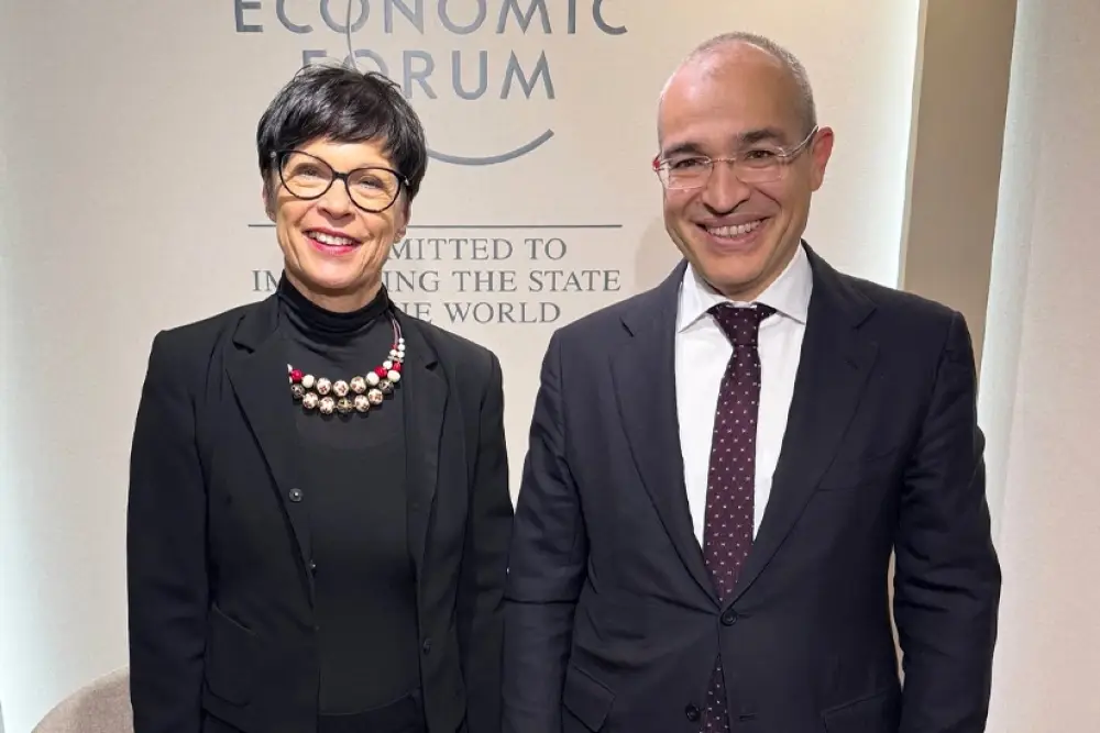 Mikayıl Cabbarov: "Aİ ilə nəqliyyat-logistika infrastrukturunun inkişafı müzakirə olunub"