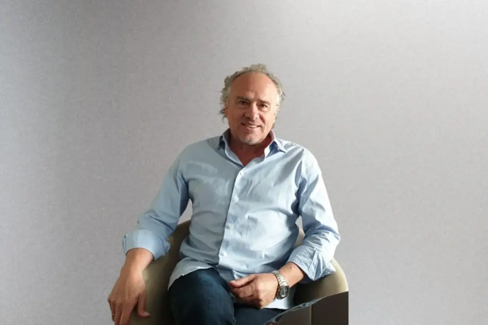 Azərbaycan millisinin almaniyalı sabiq baş məşqçisi Bakıya gəlir - SƏBƏB