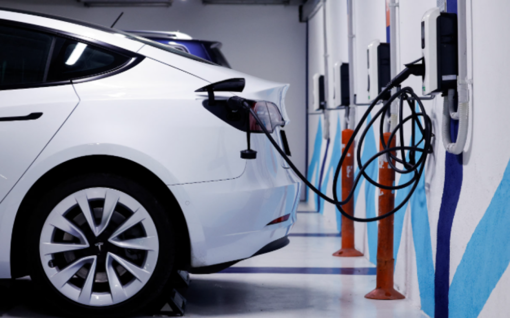 2025-ci ildə rekord sayda elektromobil satılıb