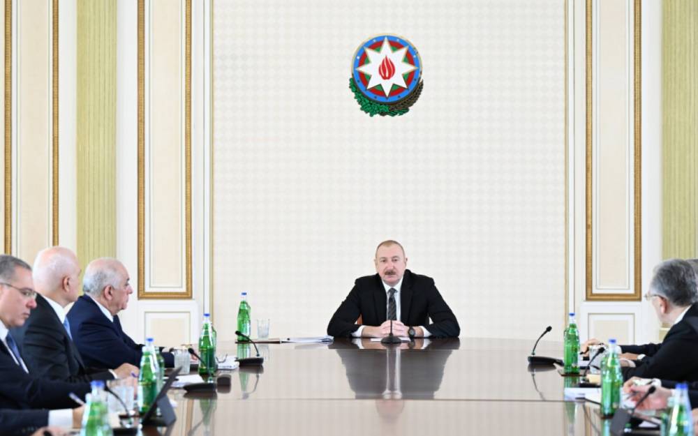 "Leysan yağışları yağan kimi şəhər nəqliyyatı iflic vəziyyətinə düşür" - Dövlət başçısı