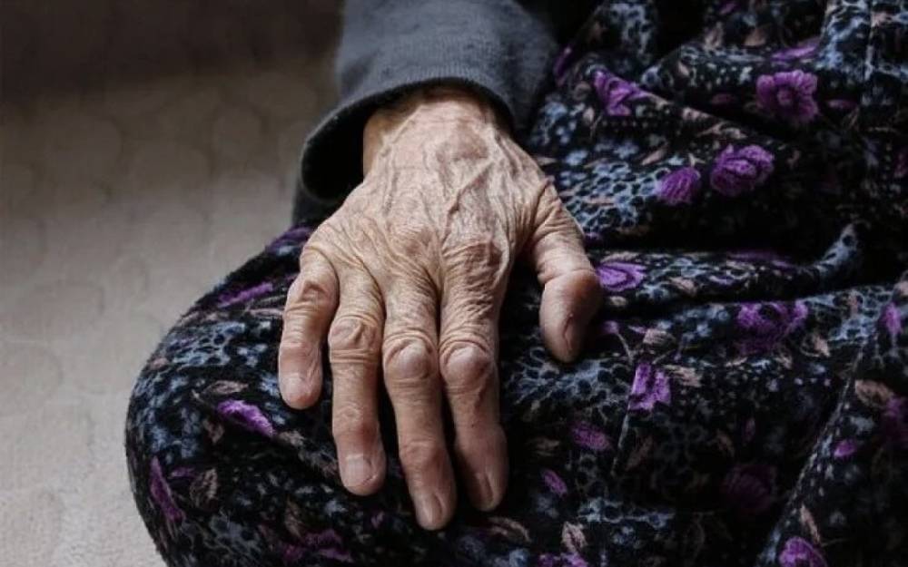 Mənzildə 87 yaşlı qadının meyiti tapıldı