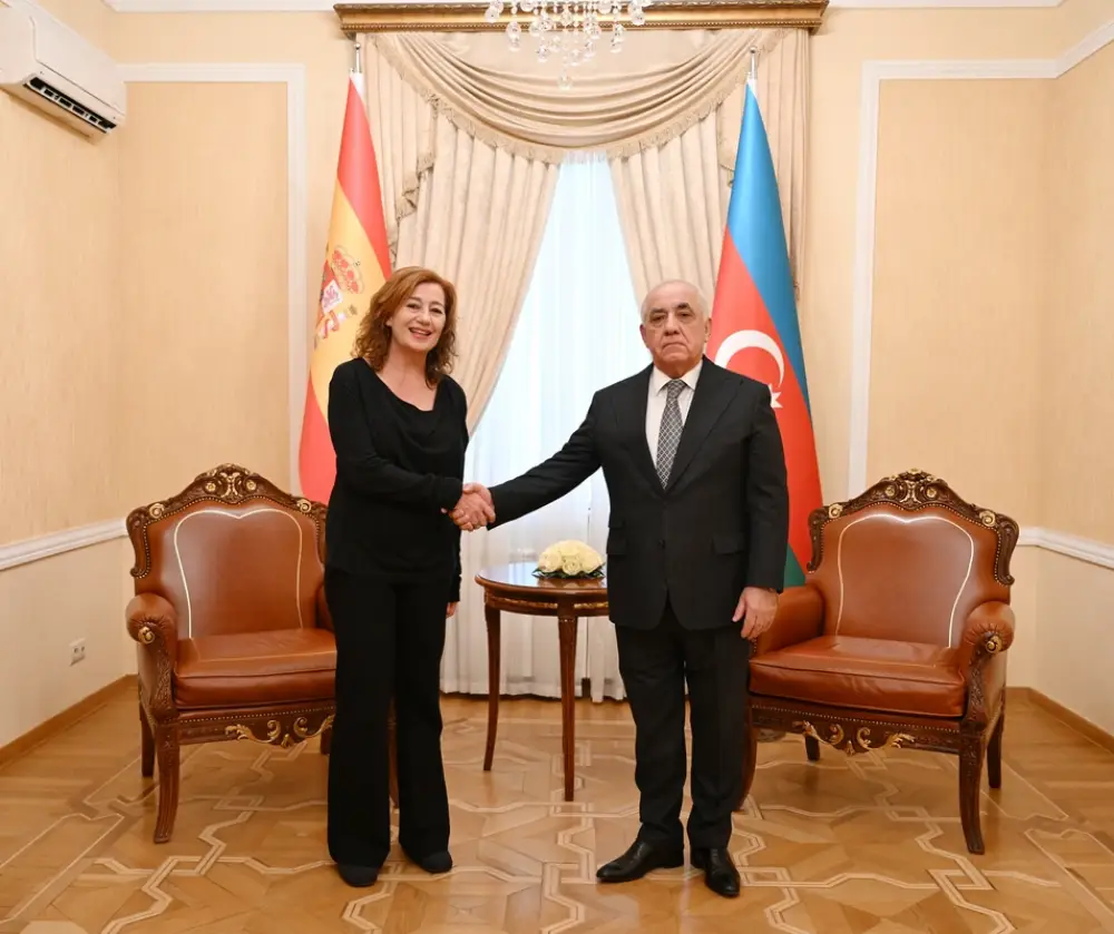 Baş nazir Əli Əsədov İspaniya Deputatlar Konqresinin sədri ilə görüşüb