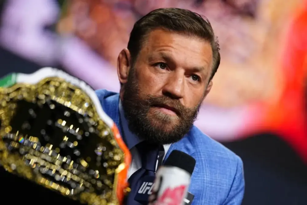 UFC prezidenti: Makqreqor bir illik sıradan çıxıb