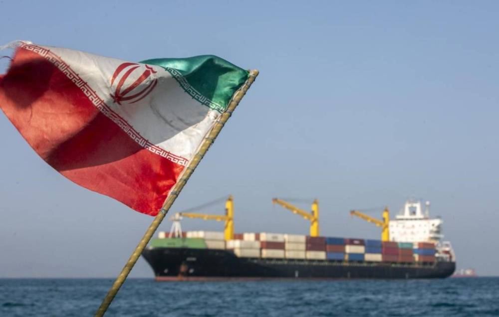 Bloomberg: İran və Oman Hörmüz vasitəsilə üçüncü koridorun açılmasını müzakirə edir