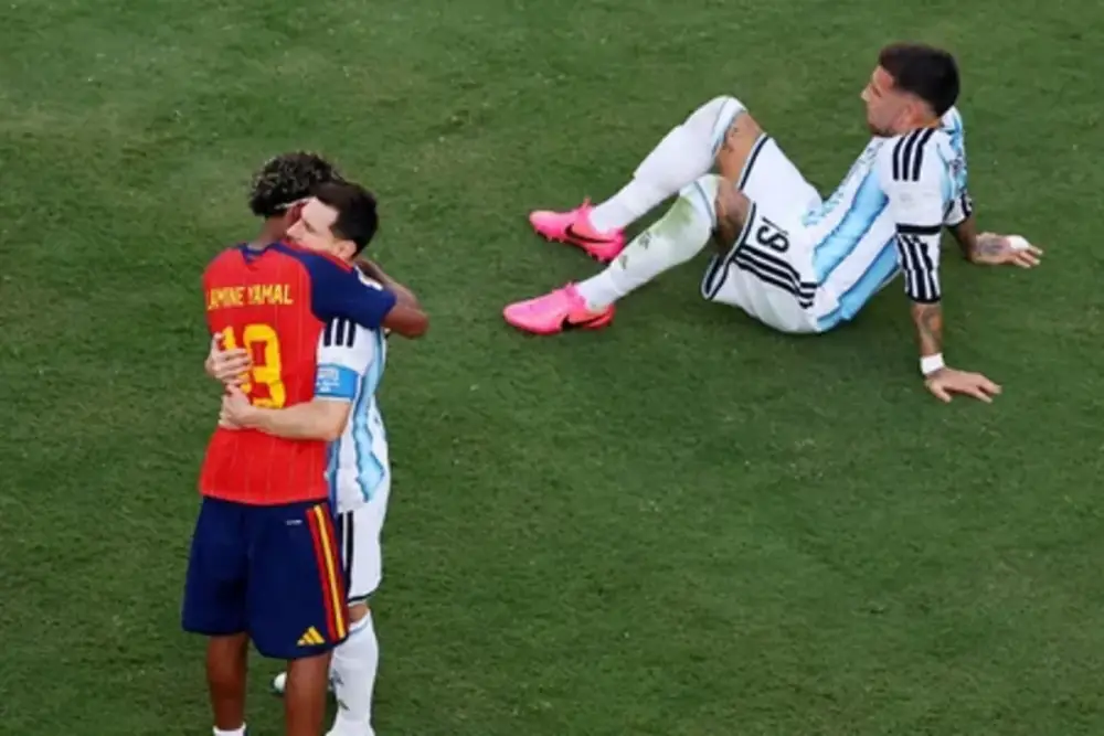 Argentinalı azarkeşlər DÇ-2026-nın finalının yenidən keçirilməsini tələb edirlər