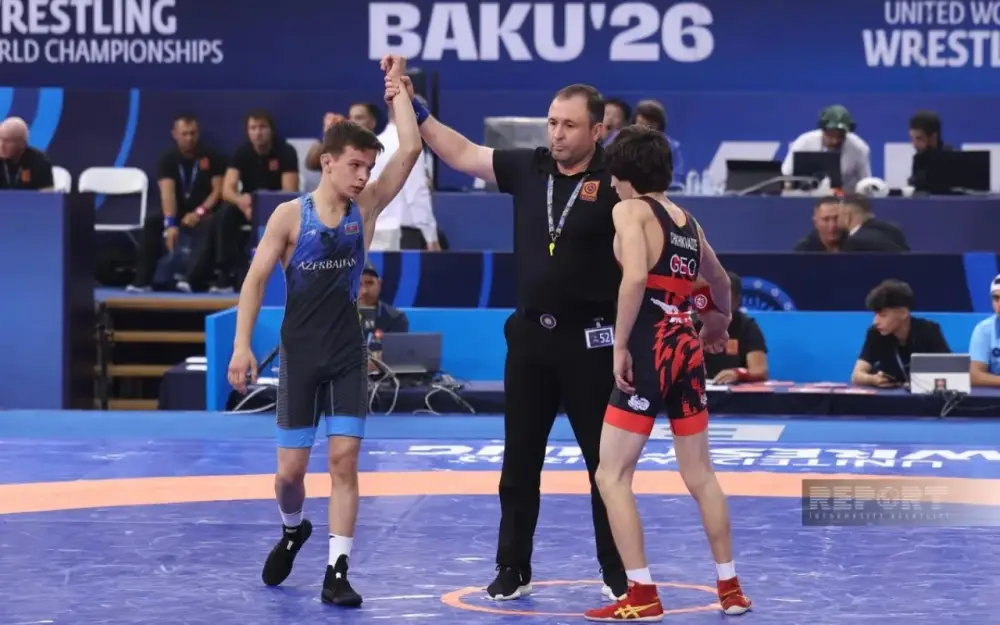 Ömər Salmanov dünya çempionatında Azərbaycana ilk medalı qazandırdı