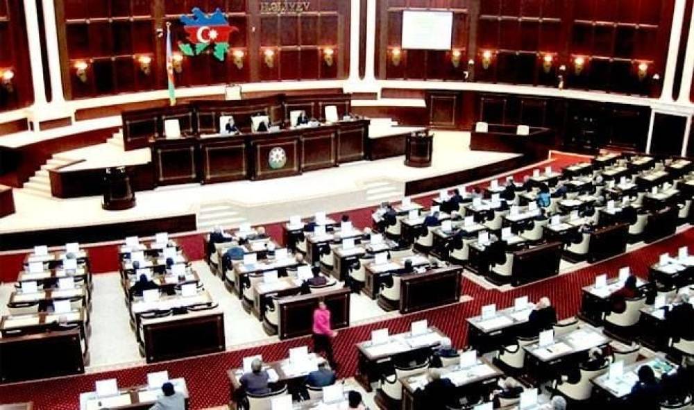 Milli Məclisin növbəti iclası başladı