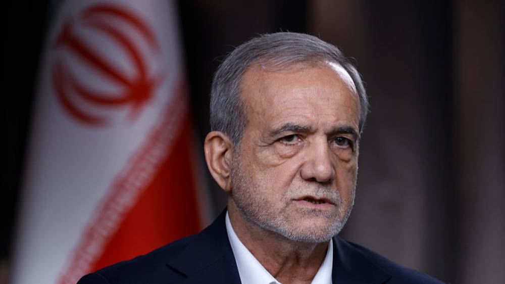 İran Prezidenti Peşeşkian Yaxın Şərq liderlərinə müraciət etdi