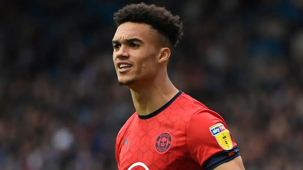 Entoni Robinson yayda "Mançester Yunayted"ə keçə bilər