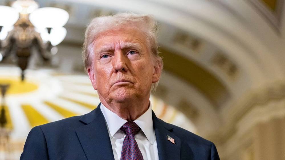 Tramp İranda 41 min nəfərin öldürüldüyünü iddia edir