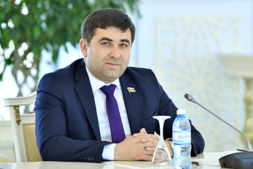 Yeni qanunvericilik dövlət qulluğunu daha rəqabətqabiliyyətli edir - Deputat