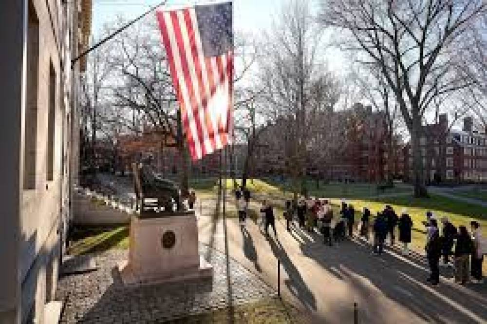 Harvard universitetinə xaricdən tələbə qəbulu dayandırılıb - KİV