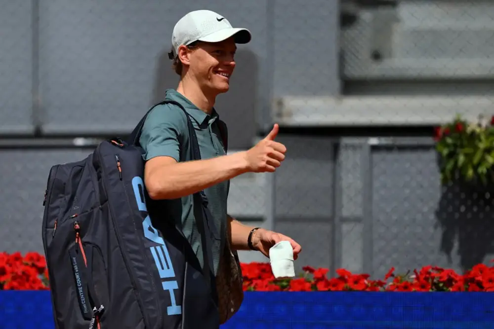 İtalyan tennisçi Sinner yeni rekord qırdı
