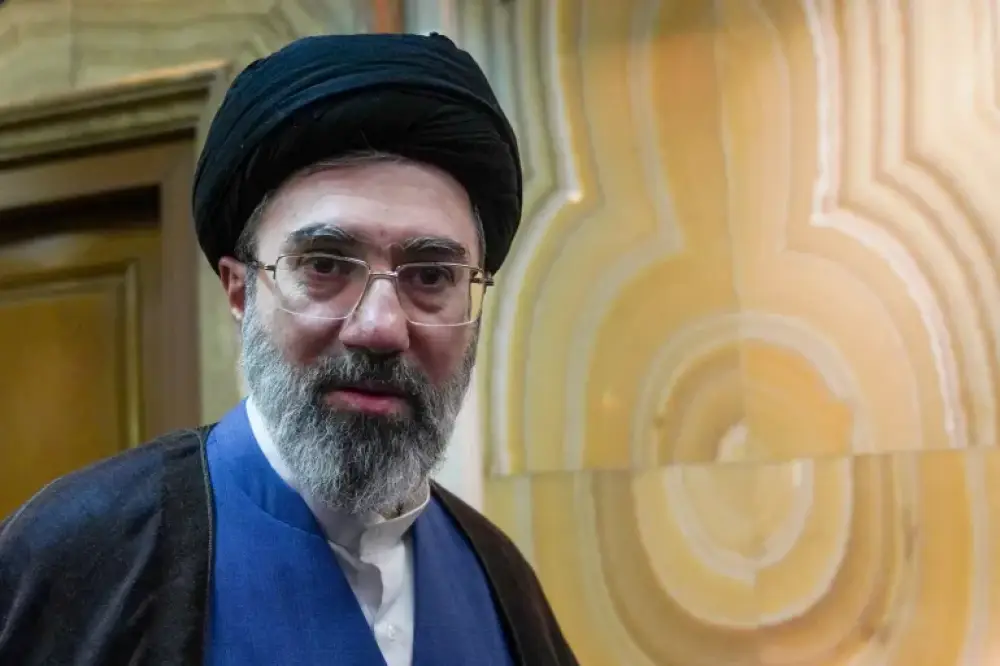 İran XİN: Ali Rəhbər ölkənin bütün strateji məsələlərinə tam nəzarət edir
