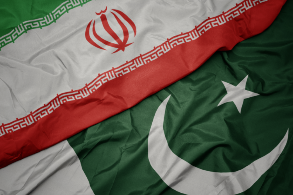 İran və Pakistan XİN rəhbərləri telefon danışığı aparıb