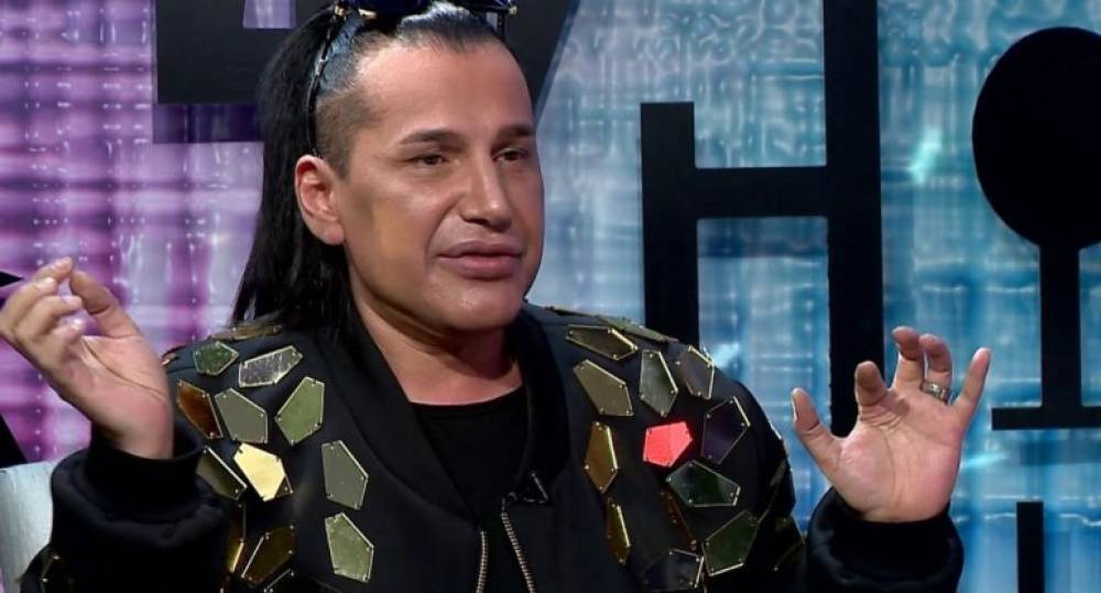 "Xalq artisti olmağa layiqəm"