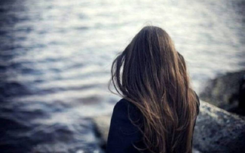 Bakıda ana körpəsini dənizə atdı