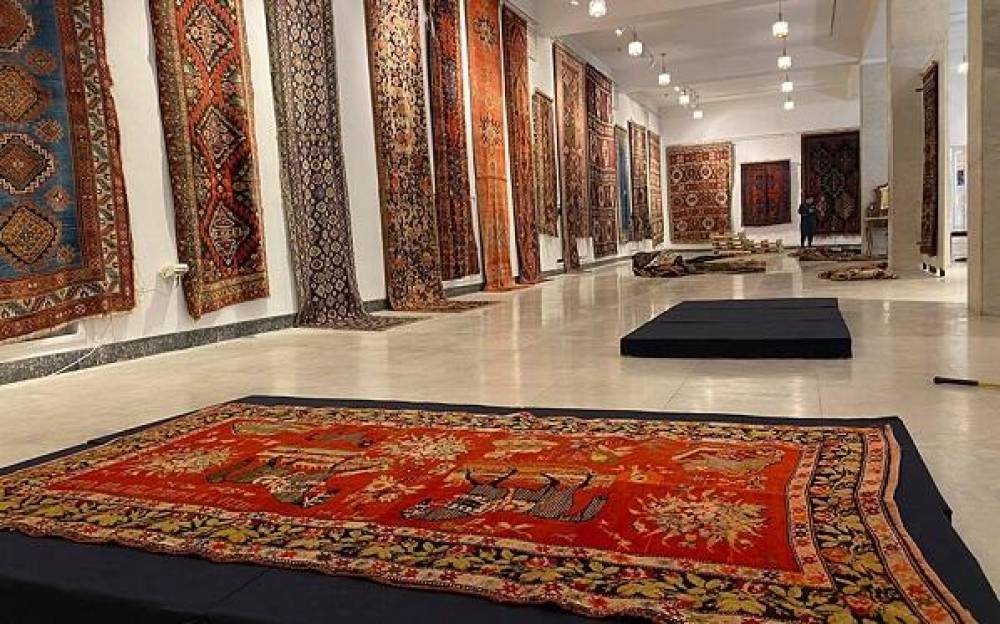 Özbəkistan Azərbaycandan 7,5 milyonluq xalça sifarişi aldı