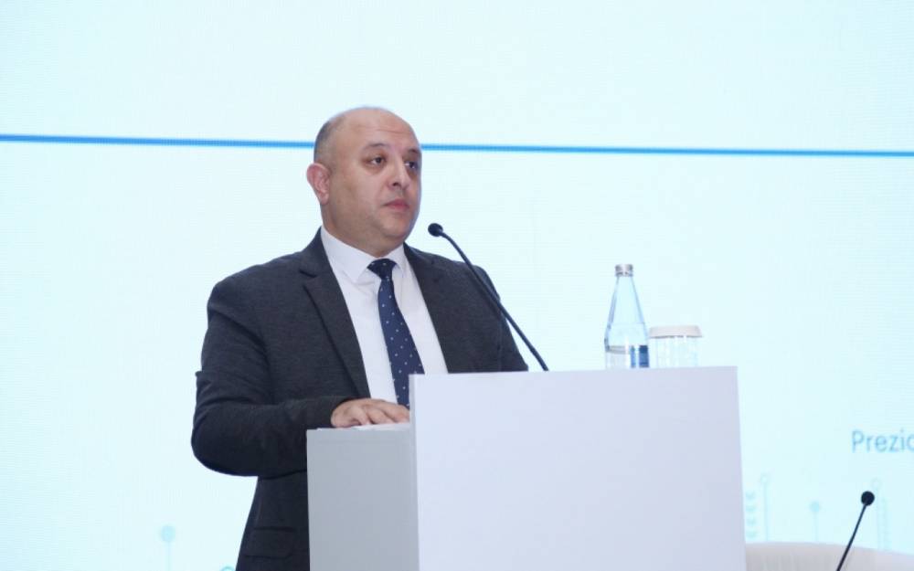 "Mediada xarici sözlərin yersiz işlədilməsi ədəbi dilin normalarını pozur" - PA-nın sektor müdiri