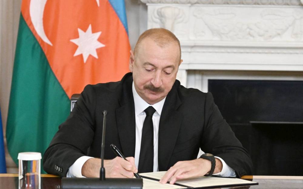 İlham Əliyev bu şəxsləri təltif etdi - SİYAHI