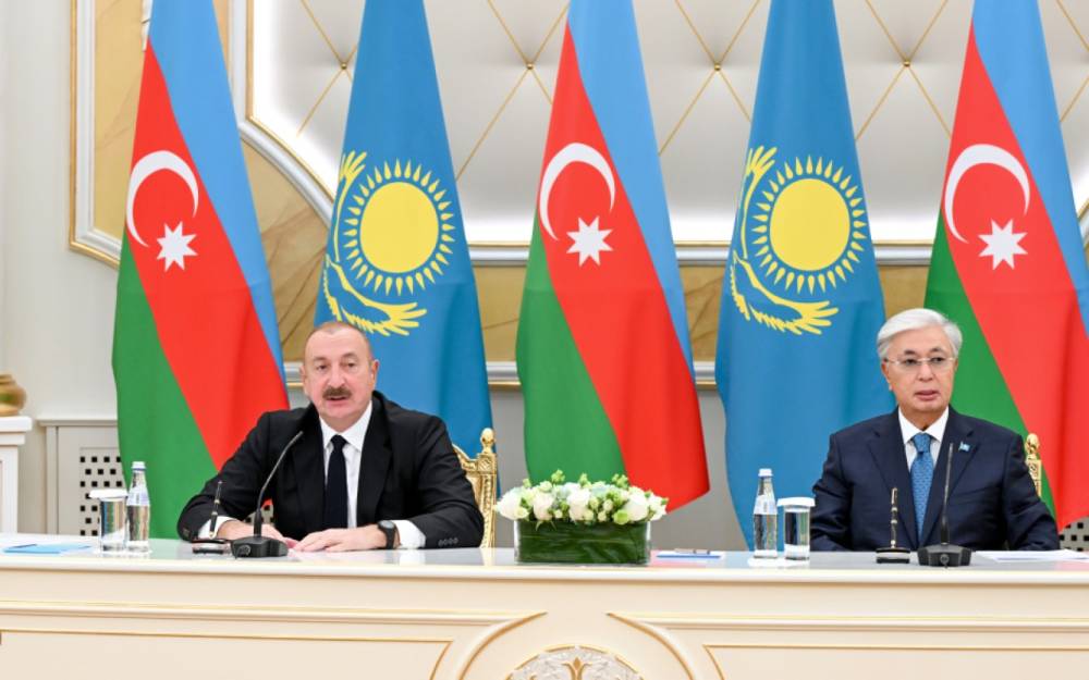 Prezidentlər mətbuata bəyanatlarla çıxış ediblər - FOTOLAR