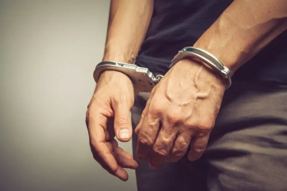 Bakıda vəkilin evindən oğurluq etməkdə şübhəli bilinən şəxs saxlanılıb