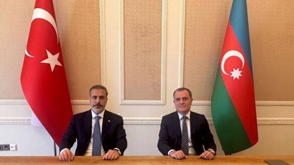 Ceyhun Bayramov Hakan Fidanla Qəbələdə görüşdü