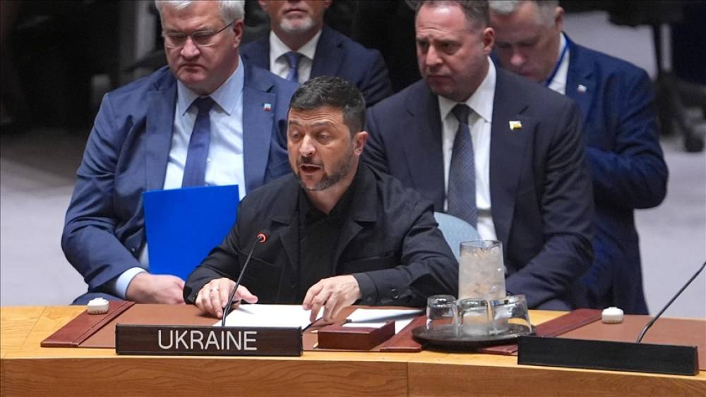 Zelenski: Krımın ilhaqı dövlətlər arasında münasibətlərin qaydalarını pozur