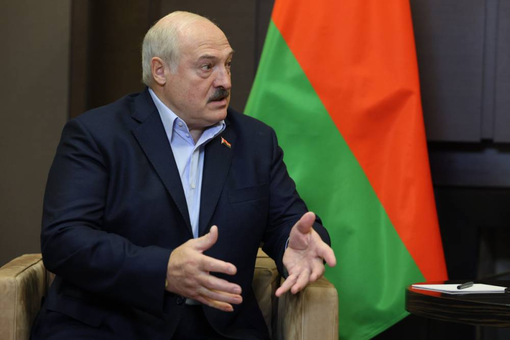 Lukaşenko ölkəyə rəhbər axtarır 