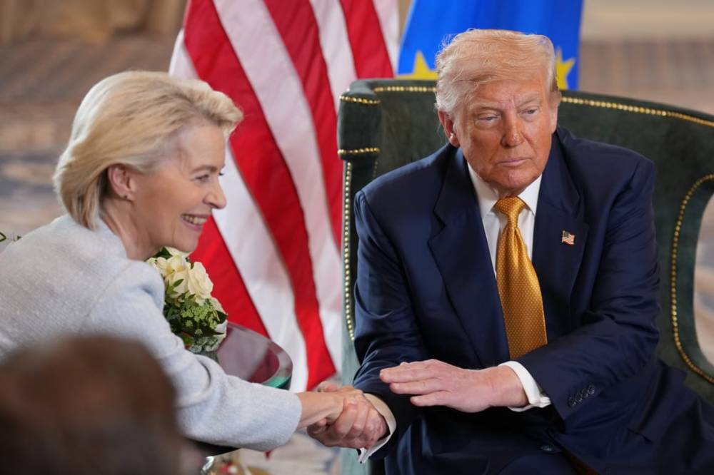 Politico: Von der Leyen Rusiyaya təzyiqi artırmaq üçün Trampla danışıqlar aparıb